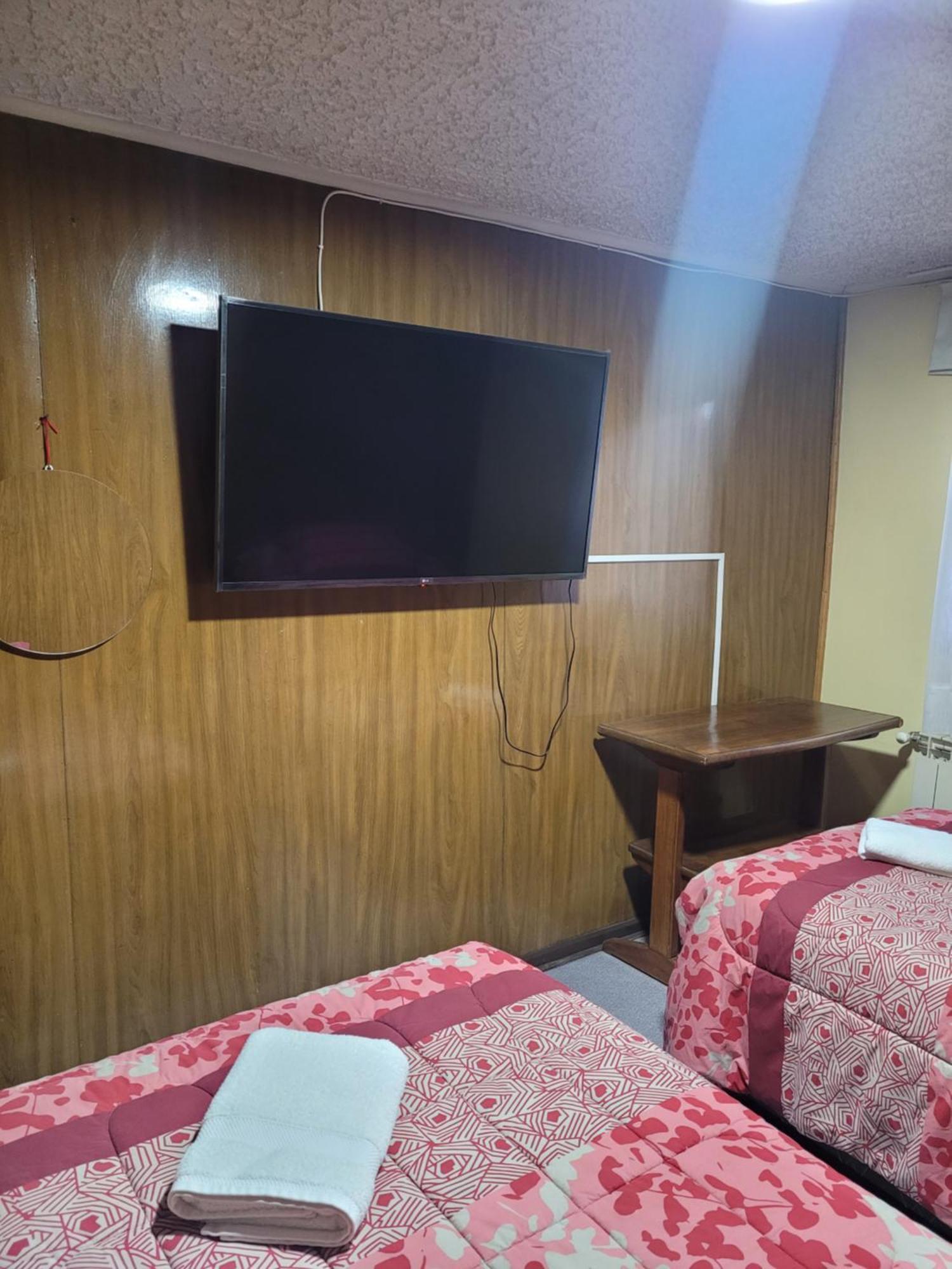 Hostal Balmaceda Punta Arenas Ngoại thất bức ảnh